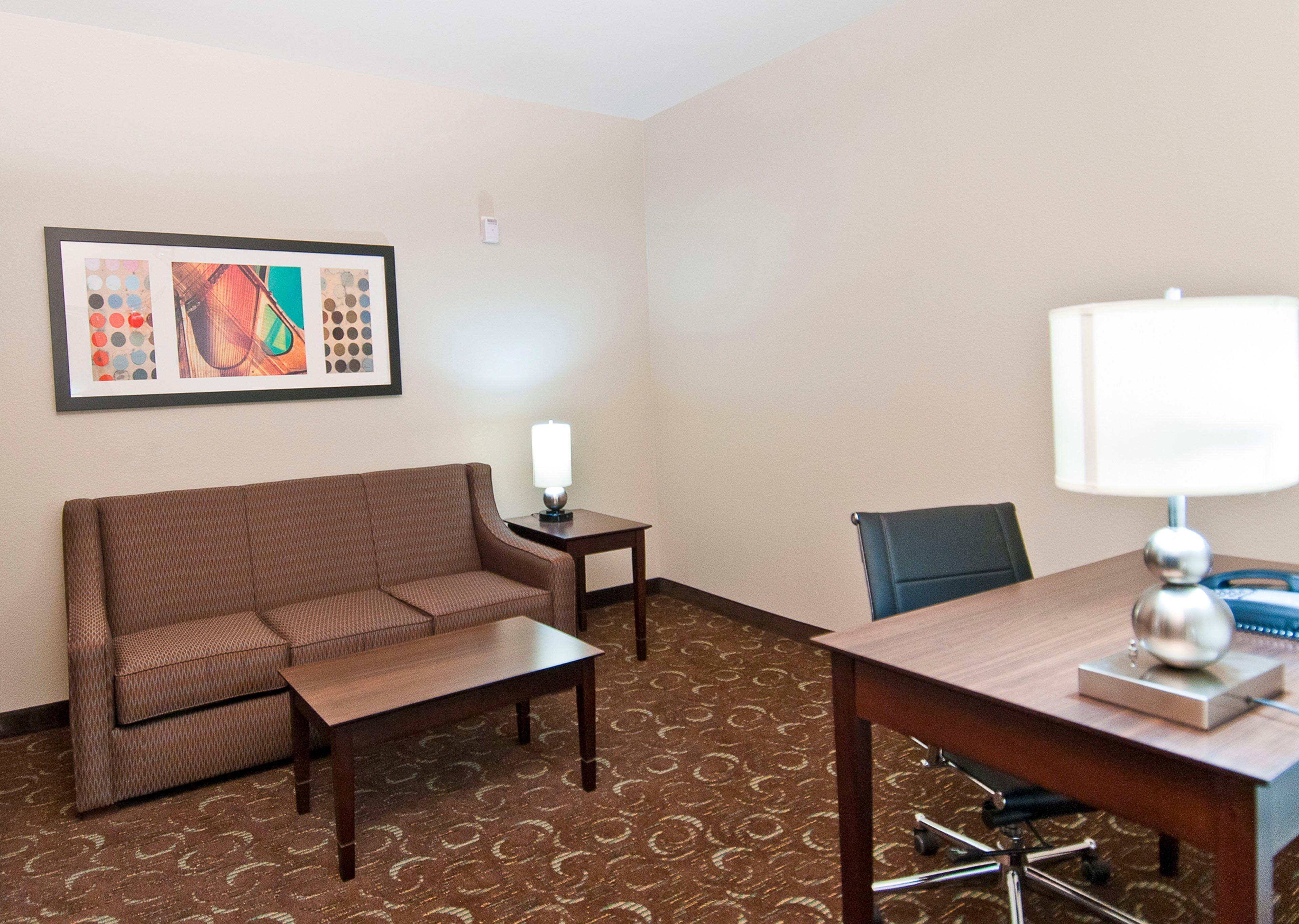 Holiday Inn Express & Suites San Antonio Frost Bank Center By Ihg Eksteriør bilde