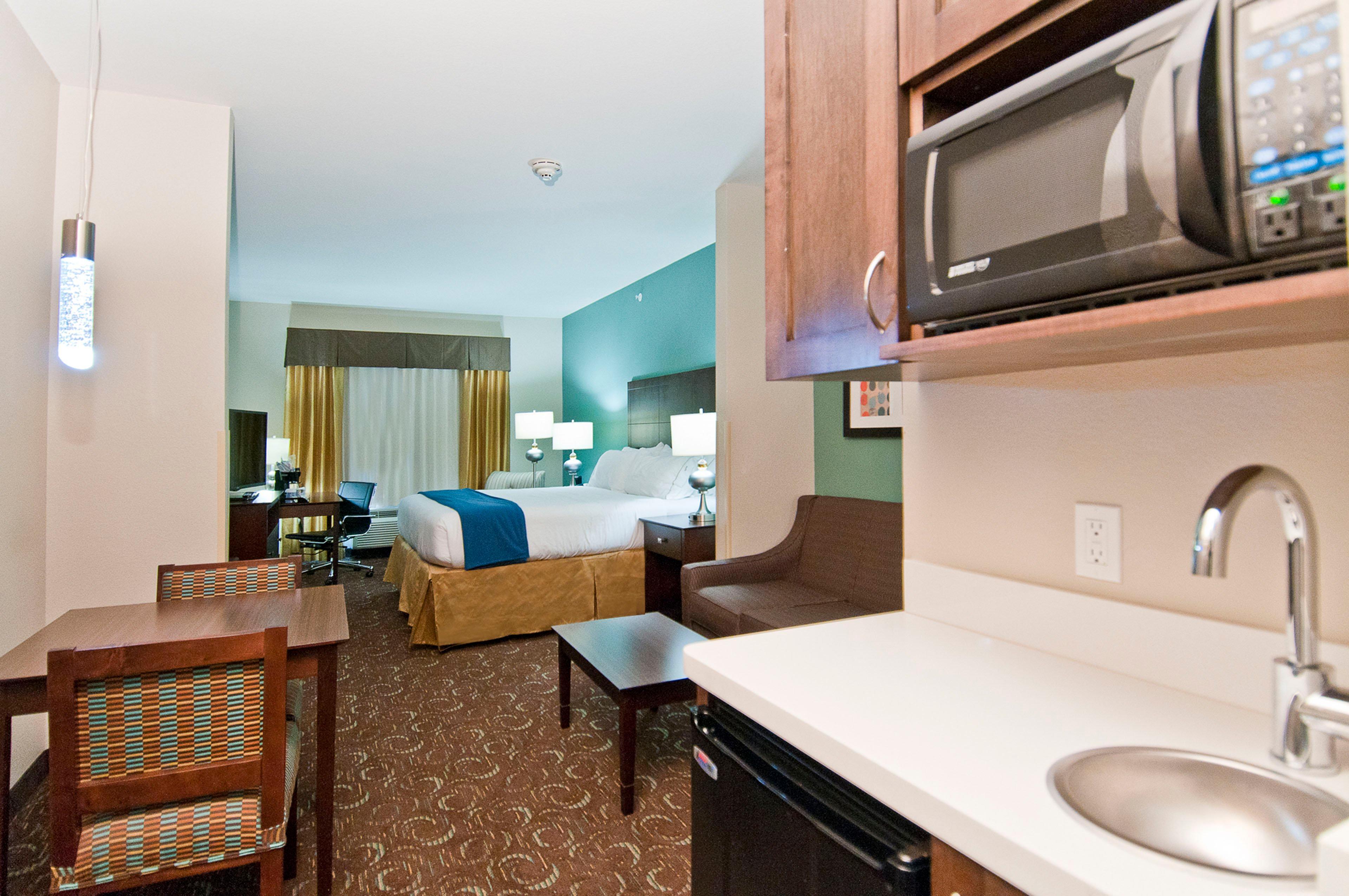 Holiday Inn Express & Suites San Antonio Frost Bank Center By Ihg Eksteriør bilde