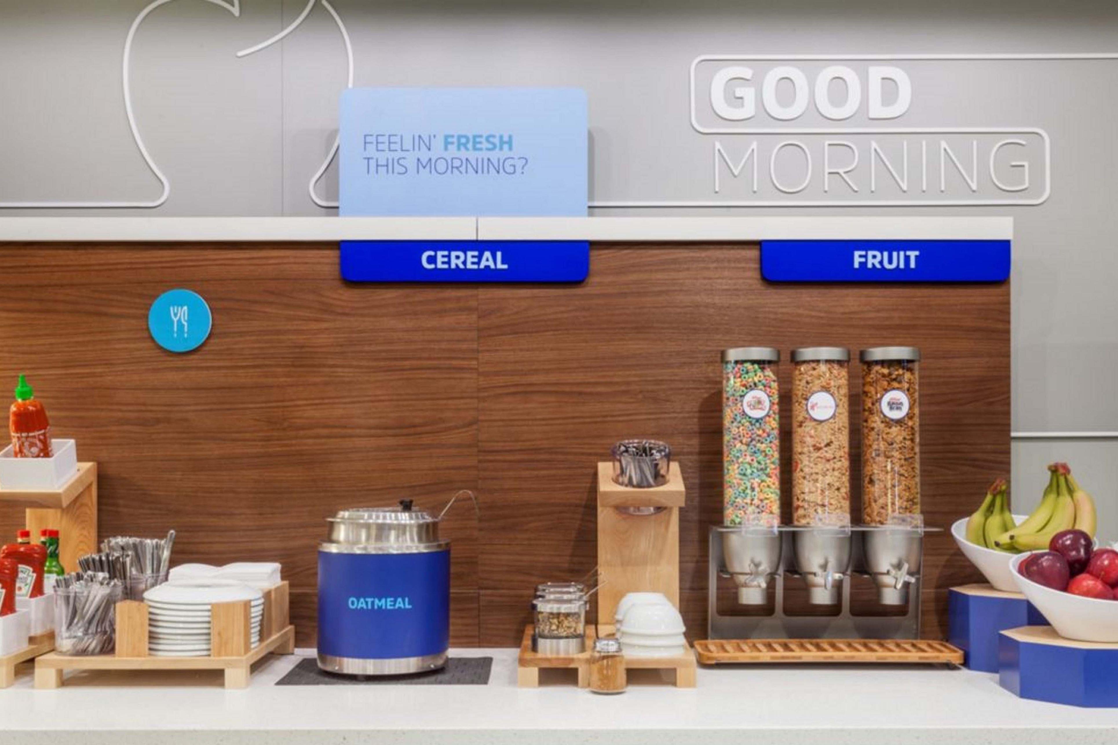 Holiday Inn Express & Suites San Antonio Frost Bank Center By Ihg Eksteriør bilde