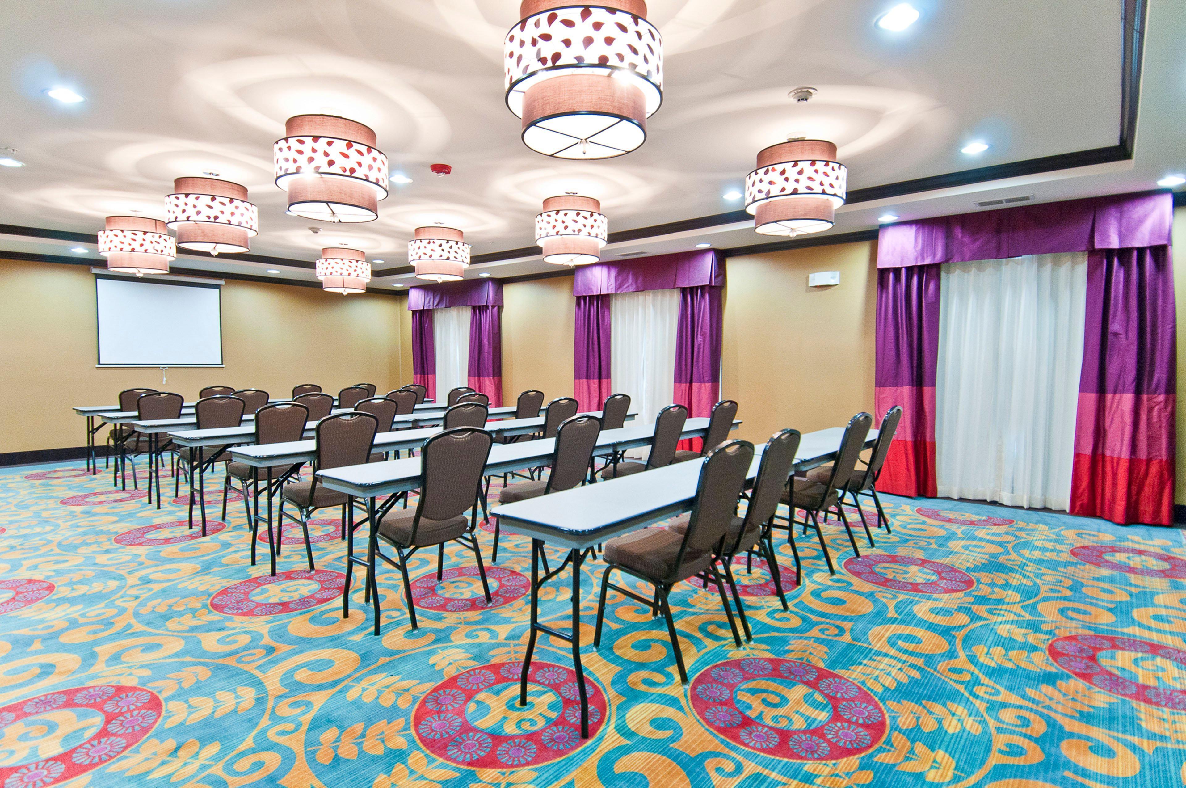 Holiday Inn Express & Suites San Antonio Frost Bank Center By Ihg Eksteriør bilde