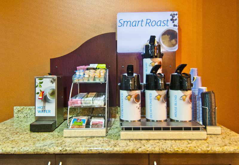 Holiday Inn Express & Suites San Antonio Frost Bank Center By Ihg Eksteriør bilde